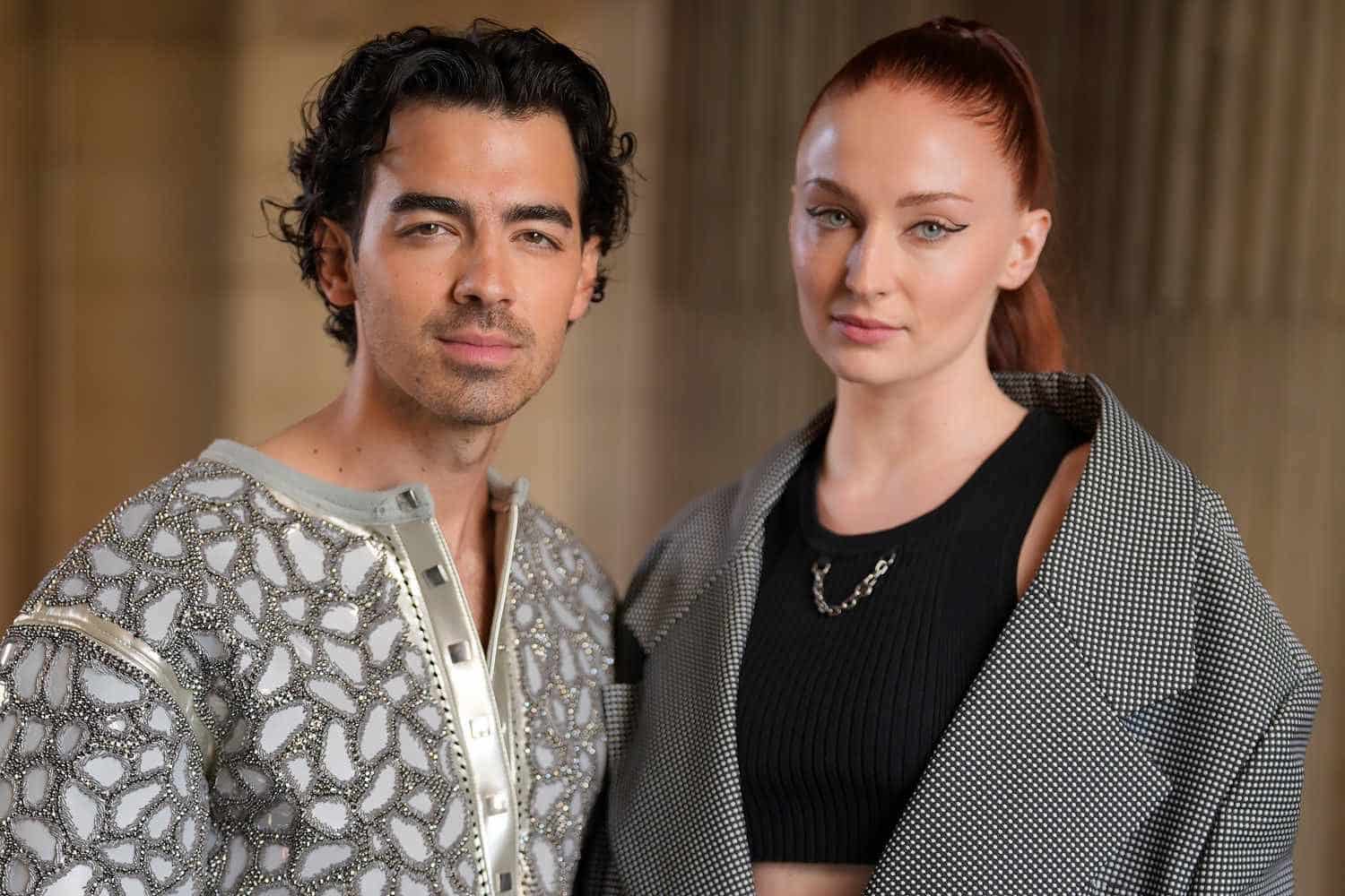 Internet slams 'disgusting' Joe Jonas over alleged 'smear campaign' Sophie Turner |  The Express Tribune