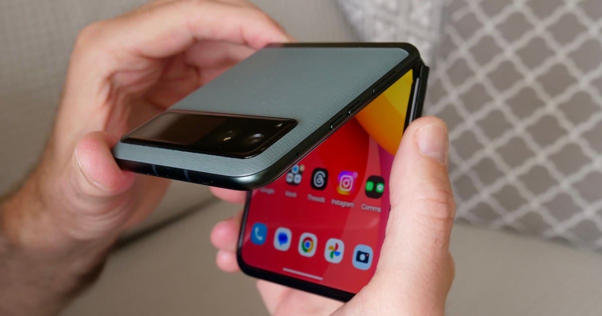 Motorola's cheap Razr could change foldable phones forever |  Digital trends